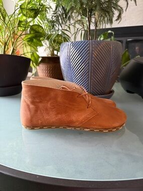Earthing Harmony Grounding & Earthing Barefoot Chukka Boots in Cognac Brown